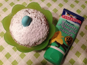 Vanilla cupcake