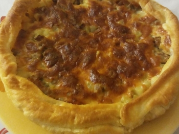 TORTA SALATA SALSICCIA,PATATE E SCAMORZA