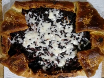 Torta salata radicchio e cipolle