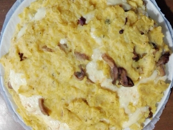 Torta di patate, funghi e scamorza