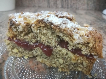 Torta di grano saraceno con marmellata