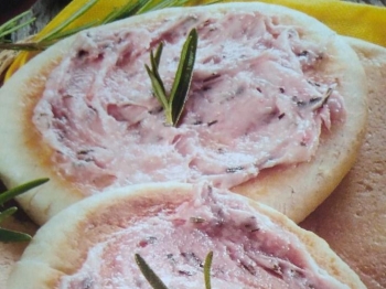 Tigelle con il lardo