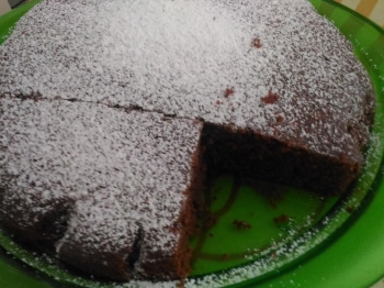 Torta al cioccolato e amaretti