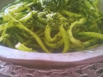 bavette al pesto di zucchine