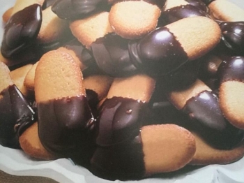 lingue di gatto con cioccolato