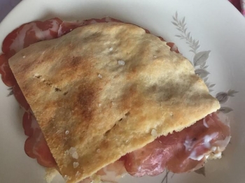 Focaccia stracchino e coppa