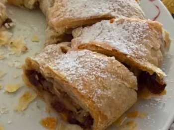 Strudel con mele e pere