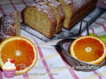 Plumcake all'arancia e mandorle