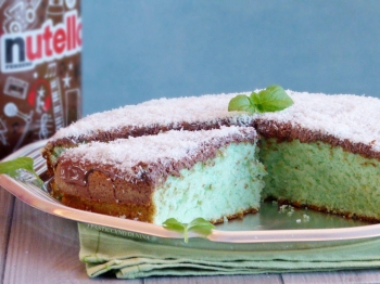 TORTA ALLA MENTA CON COCCO E NUTELLA