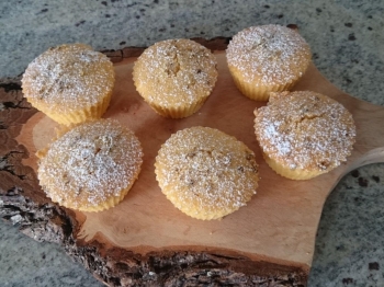 Ciambella (muffin) con farina di mais e yogurt della dolcina Simpa82