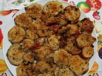 Cipolle gratinate al forno con pangrattato