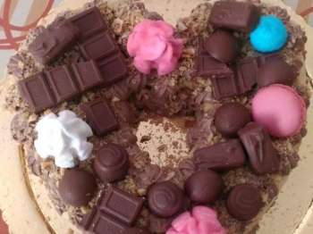 Cream tart a cuore