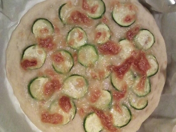 Pizza con zucchine