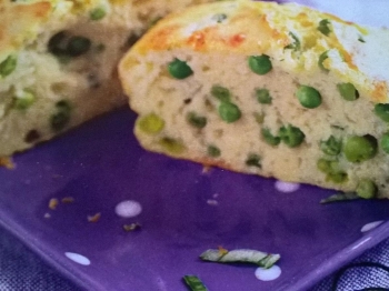 plumcake con prosciutto cotto e piselli