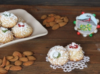 Amaretti di Agira - dolce tipico
