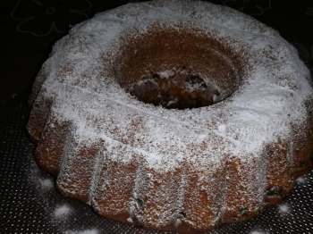 Ciambella con gocce di cioccolato (di @chiarapassion)