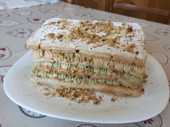 millefoglie alla crema di pistacchio e nocciole