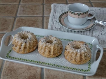 Ciambelline noci e gocce di cioccolato