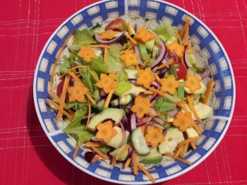 Insalata sfiziosa con avocado