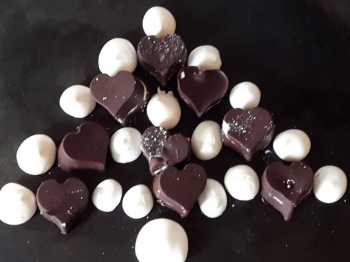 Cioccolatini fondenti alla meringa