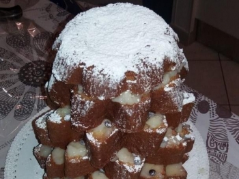 Pandoro farcito con crema al limone