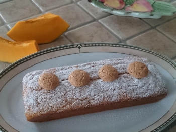 Torta (plumcake) con zucca e amaretti della dolcina Mammalu46💕