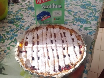 Crostata marmellata fragole e pesca