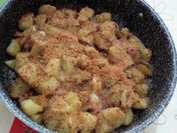 Patate gratinate con pancetta e provola