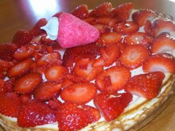 Crostata con fragole e crema
