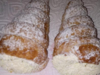 cannoli alla crema chantilly