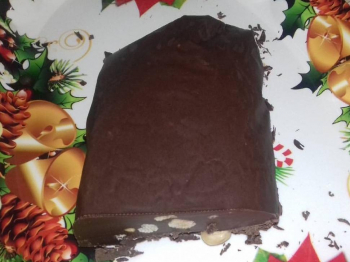 Tronchetto cioccolato e nocciole
