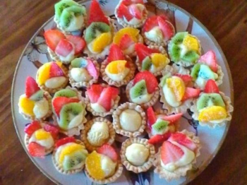 Crostatine alla crema e frutta