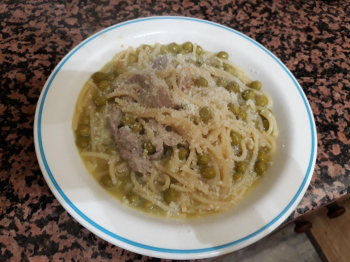 Pasta con piselli