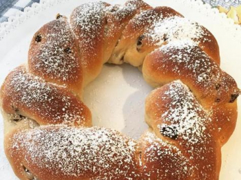 Treccia con uvetta