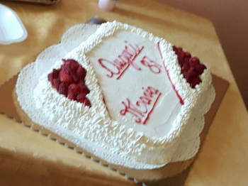 🎂torta di compleanno 2018 per mia nonna🎂 pan di spagna alla crema pasticcera e fragole🎂