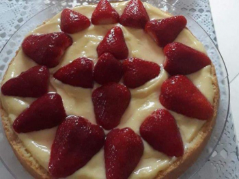 Crostata di crema e fragole