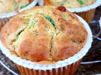 MUFFIN SALATI CON ZUCCHINE