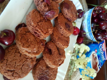 COOKIE AL CIOCCOLATO CIOBAR CON CILIEGIE       &quot;SFIDA CIOBAR&quot;