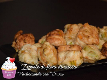 Zeppole con fiori di zucca
