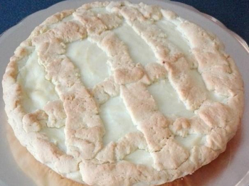 Crostata con ricotta e cioccolato bianco