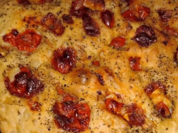 Focaccia con fiori di zucca
