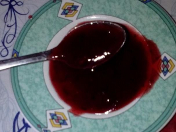 Marmellata di prugne viola