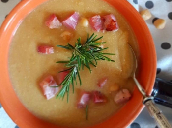 CREMA DI CECI CON SPECK CROCCANTE