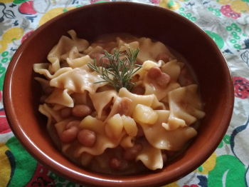 Pasta e fagioli con patate