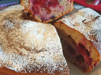 Ciambella ai frutti di bosco