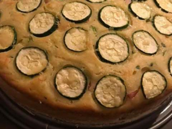 Focaccia soffice alle zucchine
