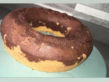 Ciambellone bicolore panna e cacao