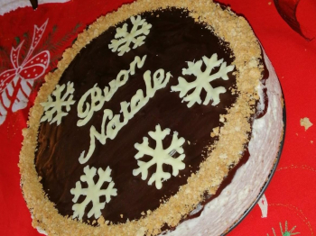 PARFAIT DI MANDORLE CON BASE DI AMARETTI