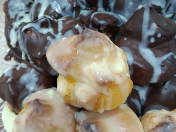 Profiteroles alla crema pasticcera