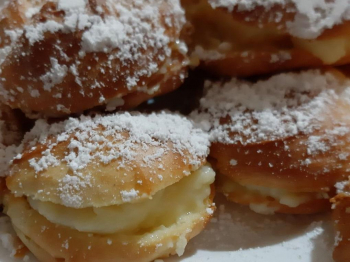 Zeppole senza glutine con crema pasticcera